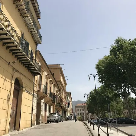 Residenza Del Castillo Bed and Breakfast 4*